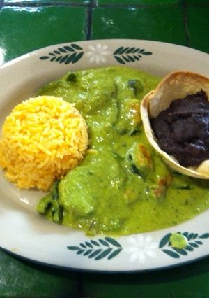 Una foto de Camarones en salsa de poblano