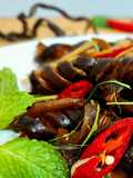 🌱 Tảo Xoắn Chile Xào Sả Ớt Lá Chanh (Vegan)