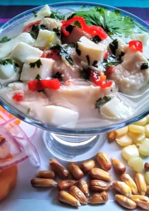 Una foto de Leche de tigre con pescado y pota👍🇵🇪