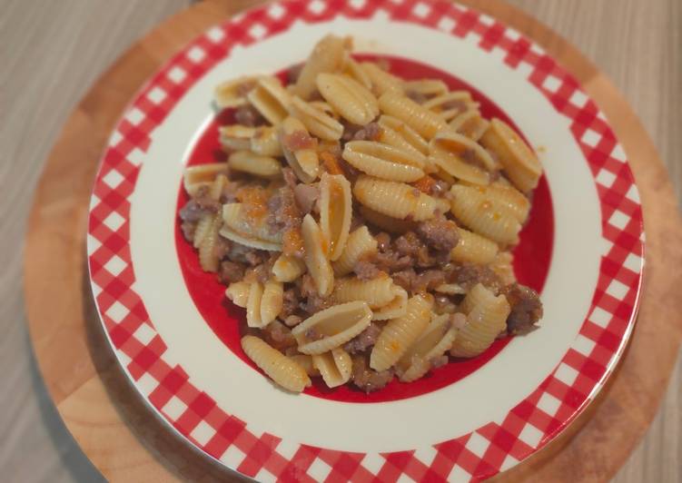 Easiest Way to Prepare Favorite Pasta con la salsiccia 😋😋