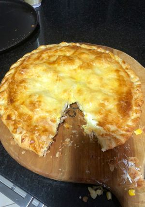 Una foto de Tarta de lomito quesos, huevo y choclo. Deliciosa !