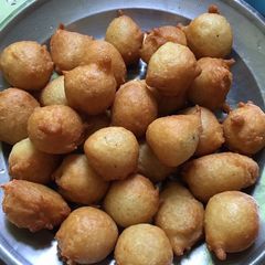 A picture of Meetha pua.