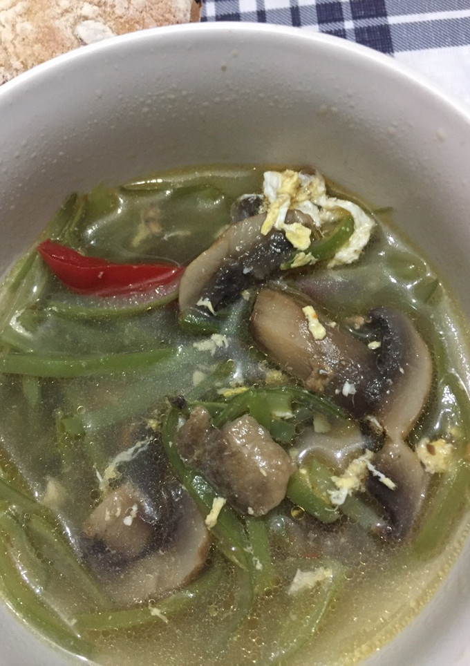 Una foto de Sopa de porotos verdes