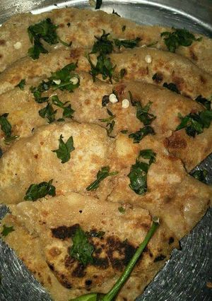 A picture of Cheese paratha.