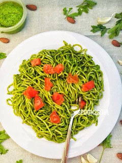 A picture of Parsley Pesto Spaghetti.
