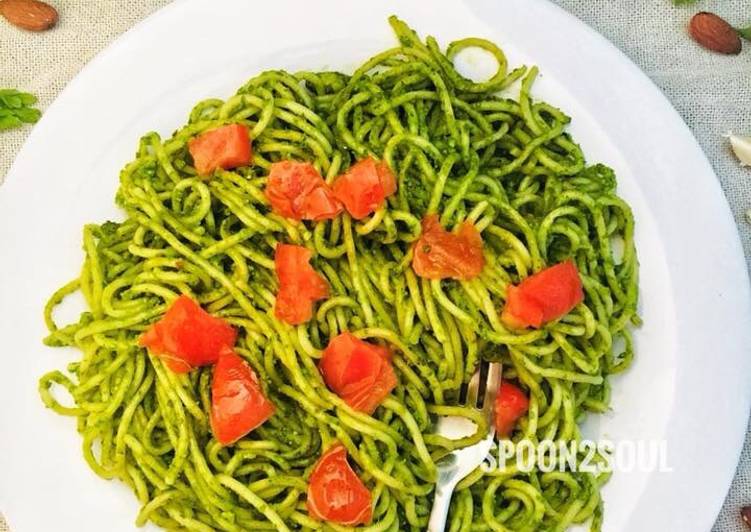 Steps to Prepare Ultimate Parsley Pesto Spaghetti