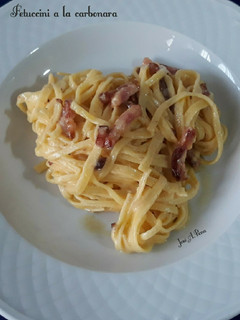 Una foto de Fetuccini a la carbonara