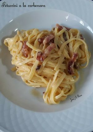 Una foto de Fetuccini a la carbonara