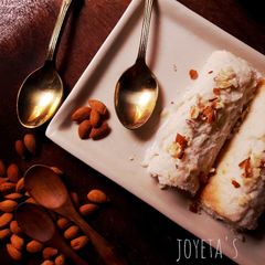 A picture of Bread malai roll.