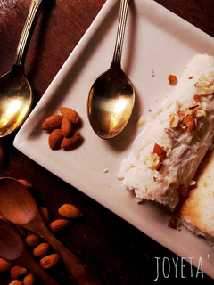 A picture of Bread malai roll.