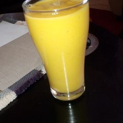 A picture of Mango - banana smoothie.