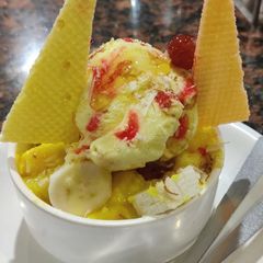Fruit Ice cream A picture of Fruit Ice cream.