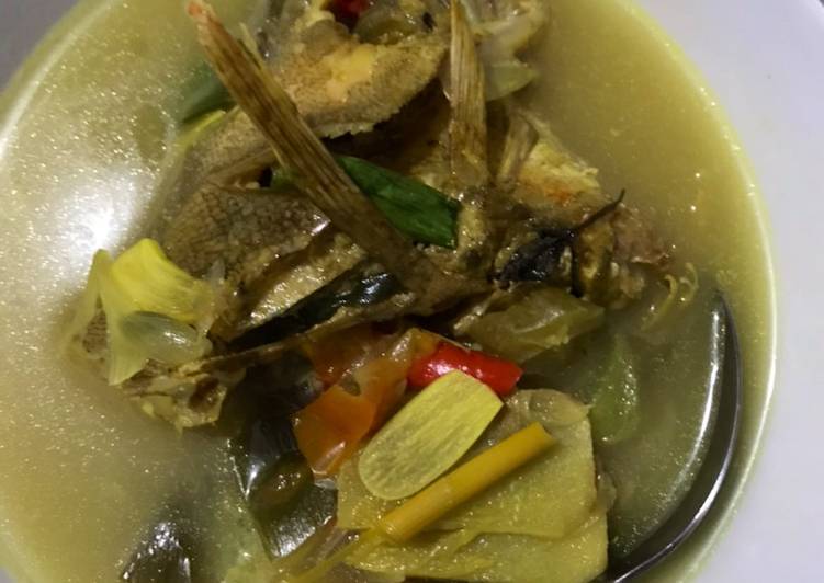 Resep Baru Kuah Asam Ikan Kerapu (No Oil) Menu Diet Hari ke-9 Enak Sempurna