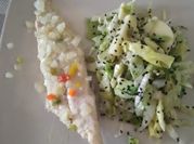 Una foto de ensalada de palmitos y lechuga