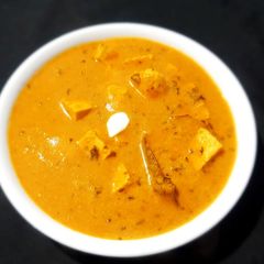 A picture of Shahi Paneer.
