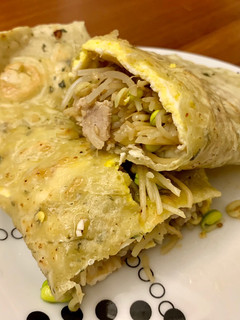 豆芽菜肉片蛋餅 的食譜成品照片