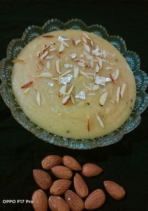 A picture of Suji ka halwa.