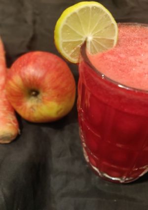 A picture of ABC juice ( Apple beet & carrot juice.