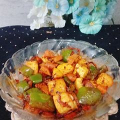 A picture of Paneer masala.