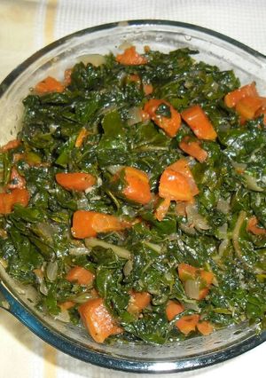 A picture of Carrot and spinach.