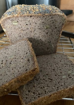 Una foto de Pan de trigo sarraceno y semillas. (sin gluten)