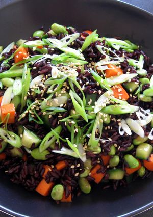 A picture of Crunchy Edamame & Black Rice Salad.