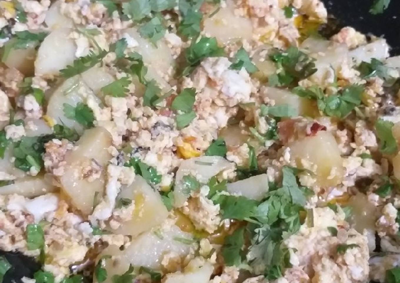 Eggs and potatoes fry