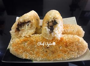 Hình của món Xôi chiên nhân thịt.