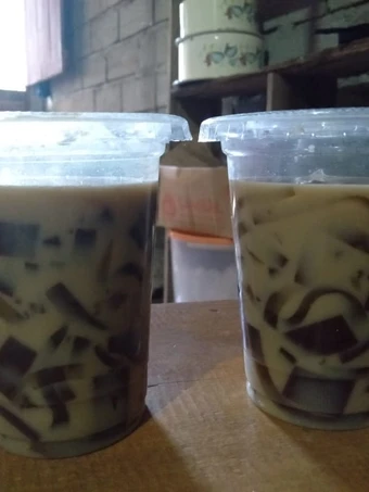 Cara Mudah Menyiapkan Resep Es cappuccino cincau yang Lezat Anti Ribet, Mantap