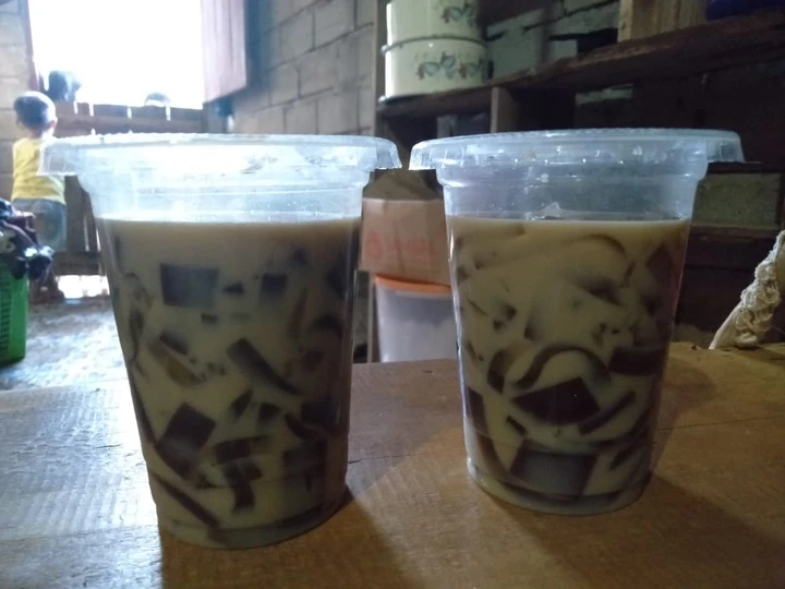 Cara Mudah Menyiapkan Resep Es cappuccino cincau yang Lezat Anti Ribet, Mantap