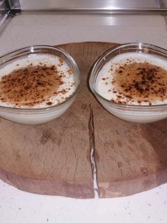 Una foto de Crema de limón con galletas