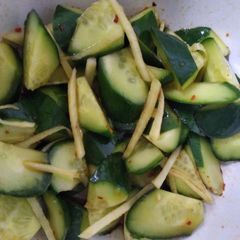 A picture of Quick pickle cucumber.