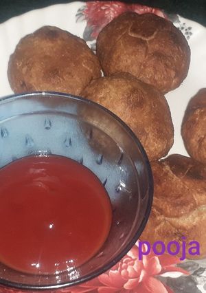आलू मसाला बाटी (Aloo masala bati recipe in hindi) रेसिपी मुख्य फोटो