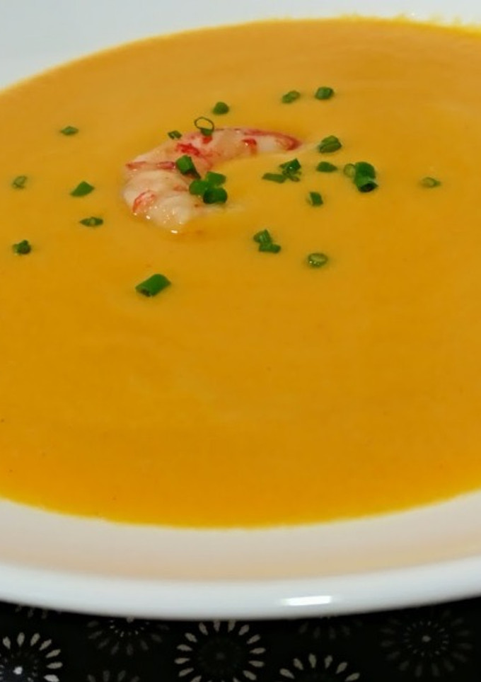 Una foto de Crema de pescado y marisco