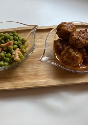 Una foto de Albóndigas “a la gallega”