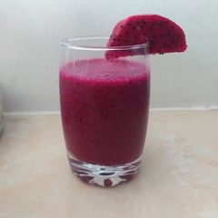 Dragon fruit juice A picture of Dragon fruit juice.