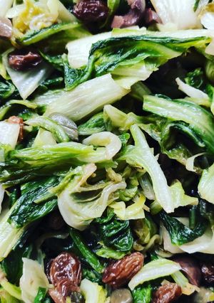 Foto di Radicchio pan di zucchero stufato alle olive nere