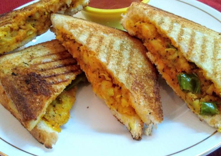 Aloo masala grill sandwich Recipe by Shakuntla Tulshyan - Cookpad