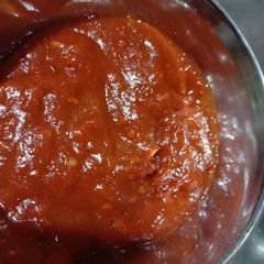 A picture of Red chilli and Tomato Chutney.