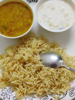 जीरा राइस दाल रायता (Jeera Rice Dal raita recipe in Hindi) रेसिपी मुख्य फोटो
