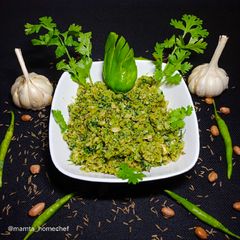 A picture of Green Chilli Thecha.