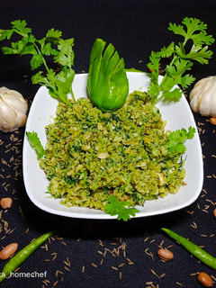 A picture of Green Chilli Thecha.