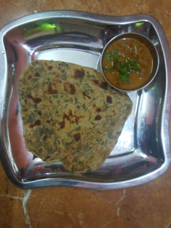 டேஸ்ட்டி வெஜ் சப்பாத்தி (Veg chappathi recipe in tamil) செய்முறை முக்கிய புகைப்படம்