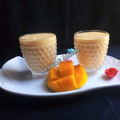 A picture of Mango smoothie.