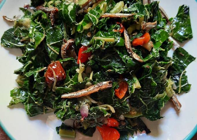 Cara Gampang Menyiapkan Tumis Daun Pepaya Teri Pedas, Enak