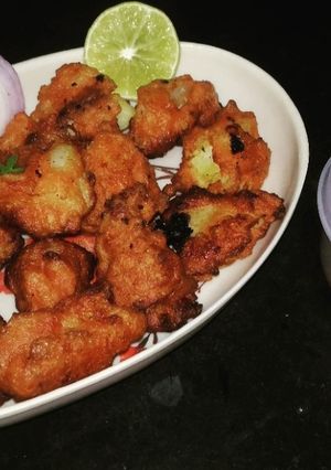 A picture of Aloo tikka.
