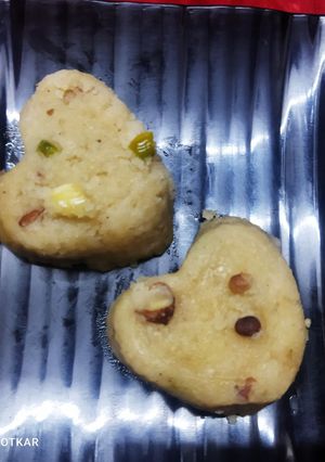 A picture of Samak rice Halwa.