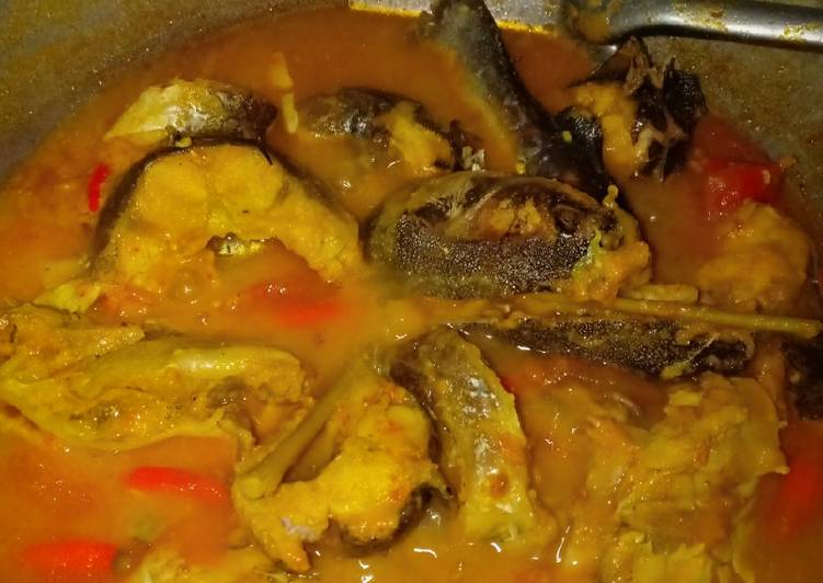 Masak ikan lempah kuning pedas khas bangka