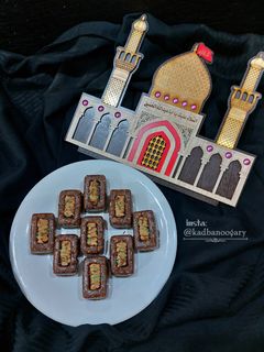 عکسی از دستور 🏴خرما مجلسی با کره بادام زمینی