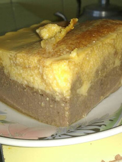 Una foto de Postre borracho de flan y vainillas